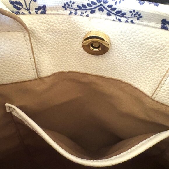 Nanette Lepore Blue & White canvas and Leather Hand Bag with Shoulder Strap NWOT - Picture 8 of 12